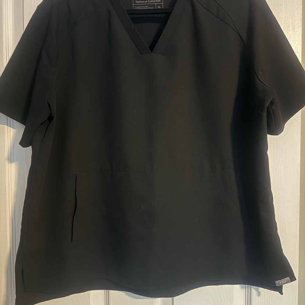 Figs Black V-Neck Scrub Top